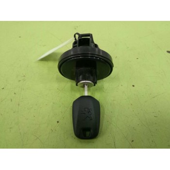 Recambio de tapon combustible para peugeot 2008 (--.2013) access referencia OEM IAM   