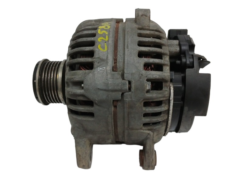 Recambio de alternador para renault kangoo 1.5 dci diesel referencia OEM IAM 8200660034 150A 0124525139