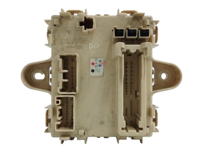 Recambio de caja reles / fusibles para lexus rx 300(mcu35) 3.0 v6 cat referencia OEM IAM   