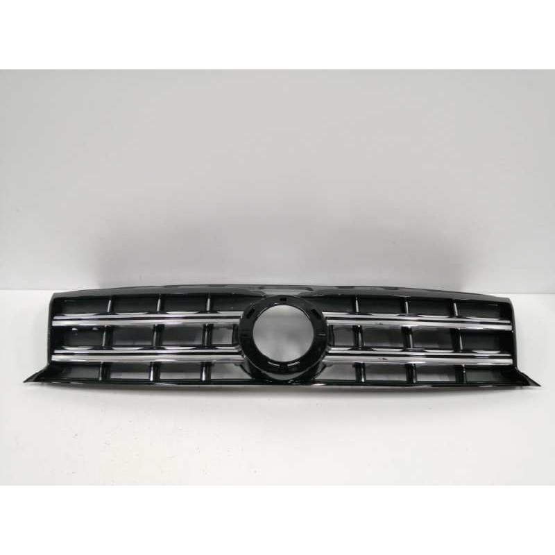 Recambio de rejilla delantera para volkswagen amarok comfortline doublecab 4motion referencia OEM IAM 2H6853651B  