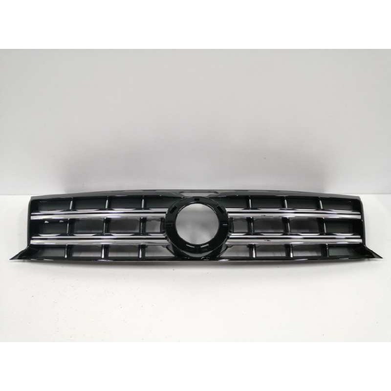Recambio de rejilla delantera para volkswagen amarok comfortline doublecab 4motion referencia OEM IAM 2H6853651B  