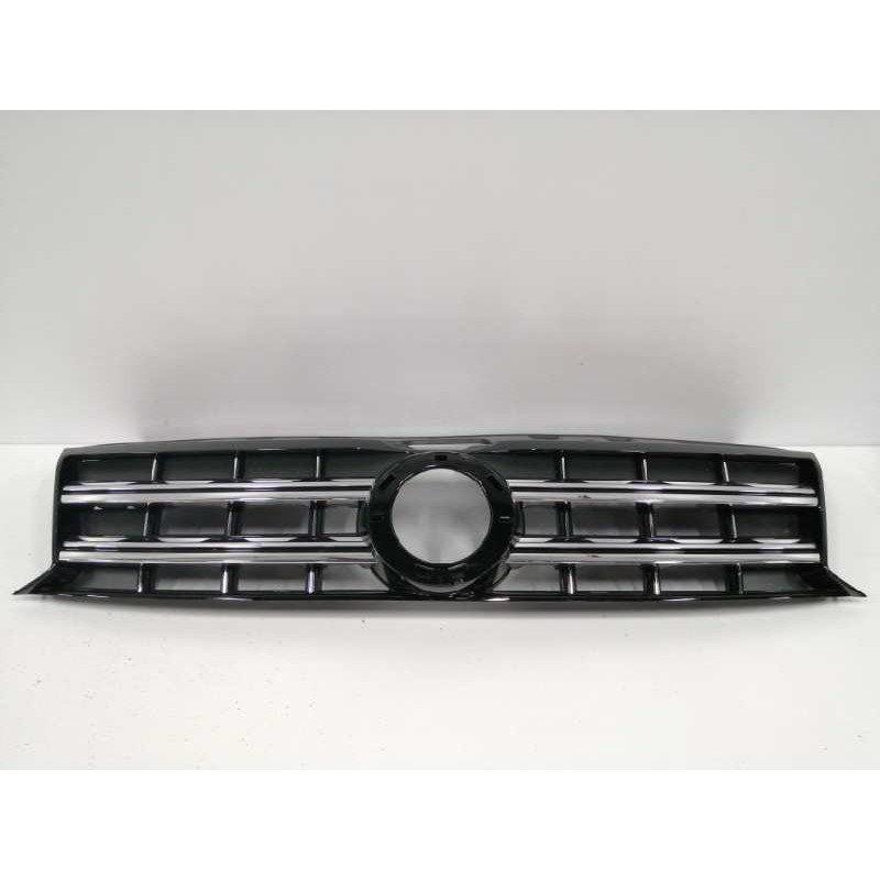 Recambio de rejilla delantera para volkswagen amarok comfortline doublecab 4motion referencia OEM IAM 2H6853651B  