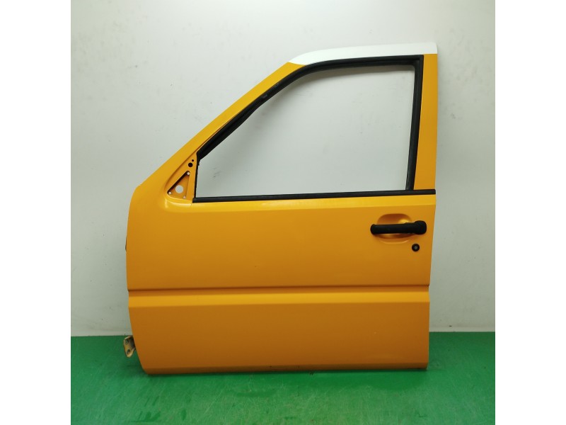 Recambio de puerta delantera izquierda para nissan terrano/terrano.ii (r20) 2.7 turbodiesel referencia OEM IAM   