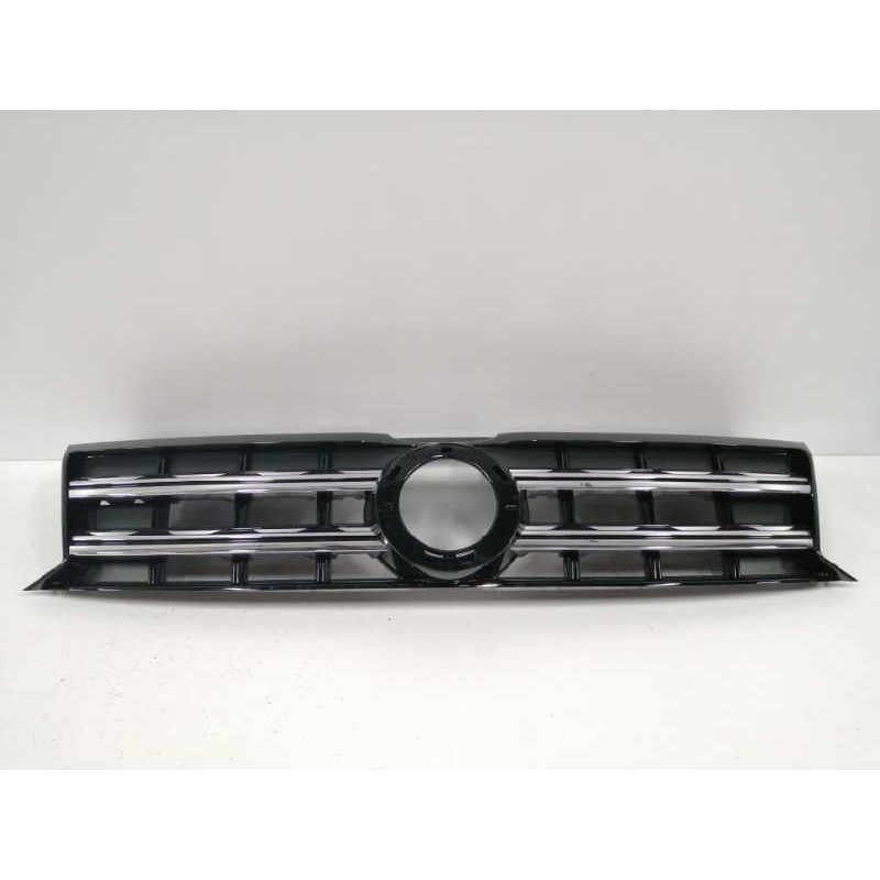 Recambio de rejilla delantera para volkswagen amarok comfortline doublecab 4motion referencia OEM IAM 2H6853651B  