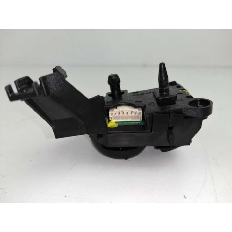MANDO VOLANTE IZQUIERDO