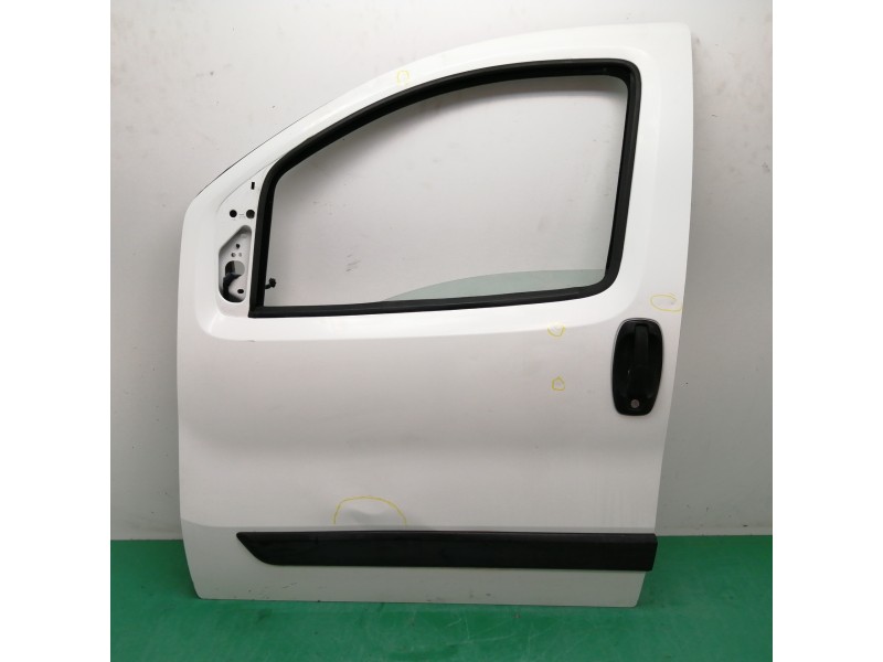 Recambio de puerta delantera derecha para citroën nemo basis referencia OEM IAM 1637832480 OBSERVAR FOTOS 
