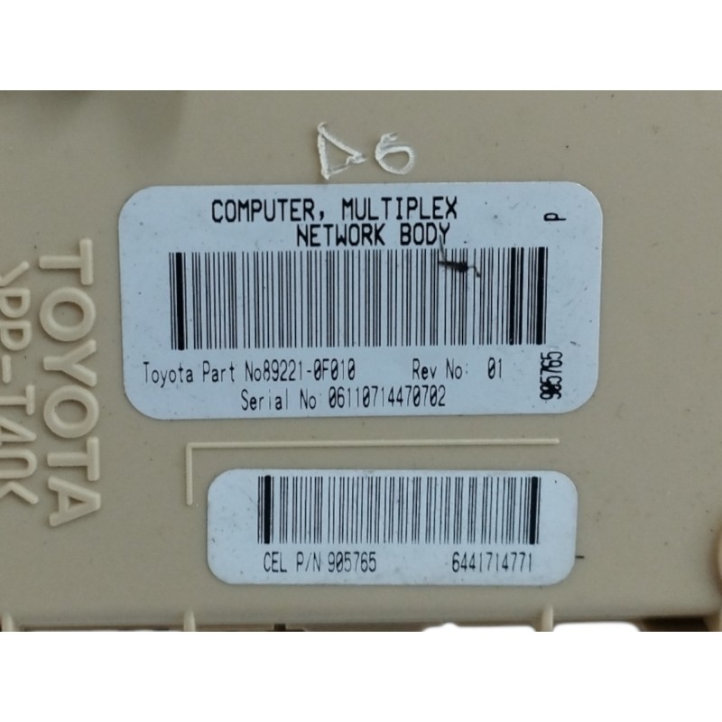 CAJA RELES / FUSIBLES