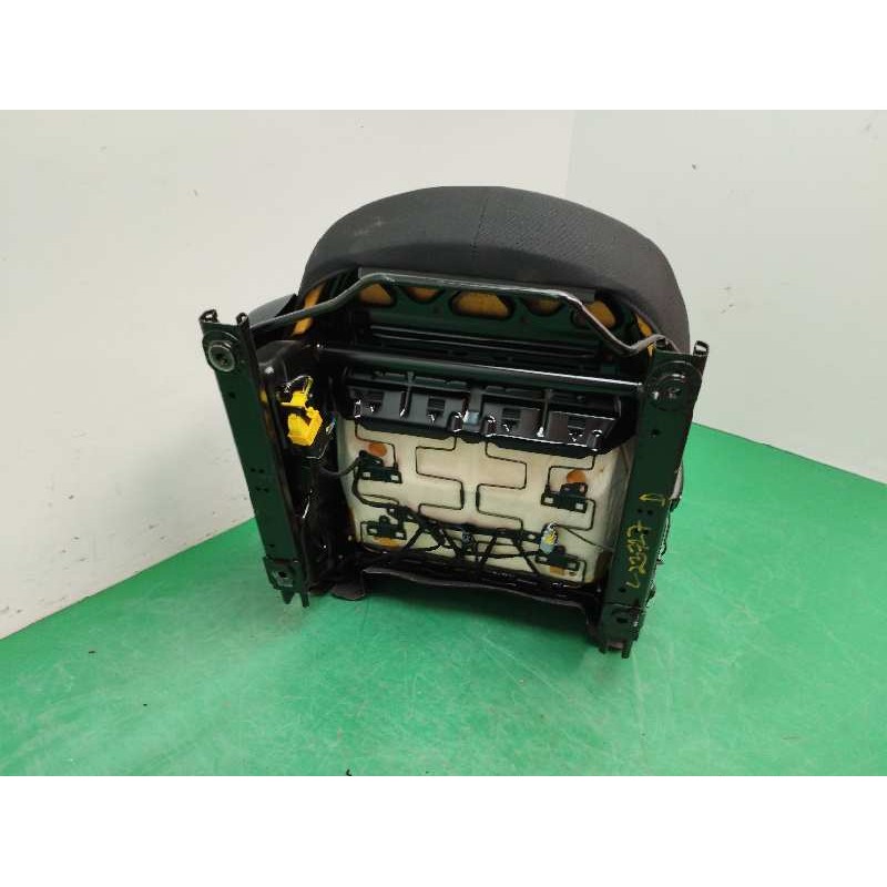 ASIENTO DELANTERO DERECHO