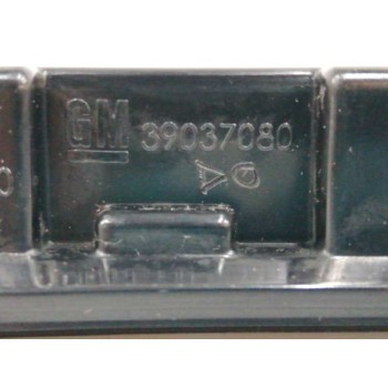 Recambio de luz central de freno para opel crossland x referencia OEM IAM 39037080  