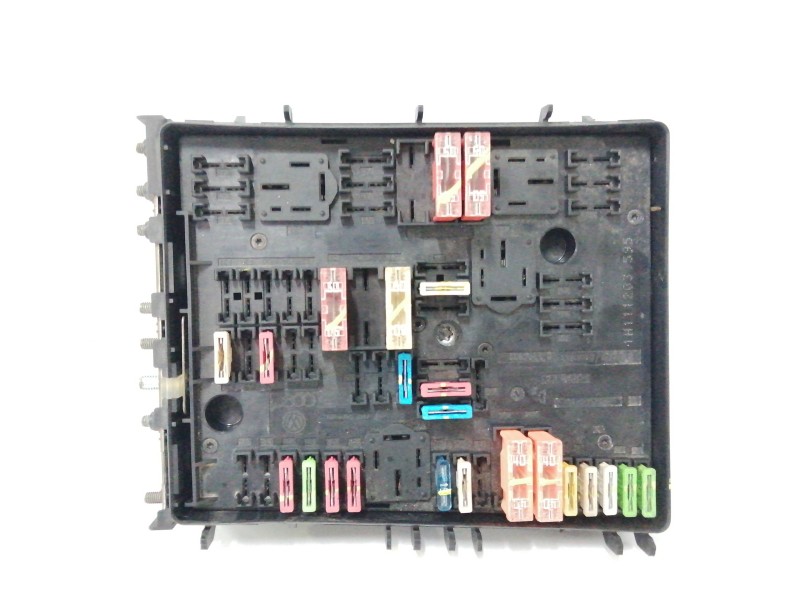 Recambio de caja reles / fusibles para audi a3 (8l) 1.9 tdi referencia OEM IAM 013949631C  