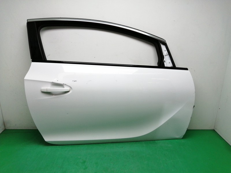 Recambio de puerta delantera derecha para opel astra j gtc sportive referencia OEM IAM Recambio de puerta delantera derecha para opel astra j gtc sportive referencia OEM IAM