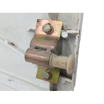 Recambio de molduras delanteras para mercedes-benz mb 100 d caja cerrada / combi 2.4 diesel referencia OEM IAM 6317500402  