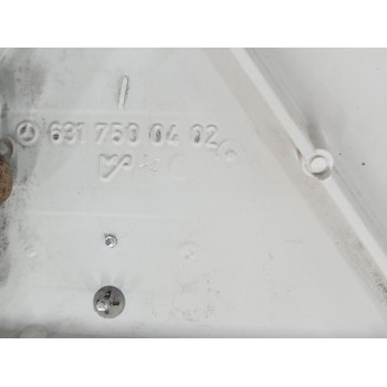 Recambio de molduras delanteras para mercedes-benz mb 100 d caja cerrada / combi 2.4 diesel referencia OEM IAM 6317500402  