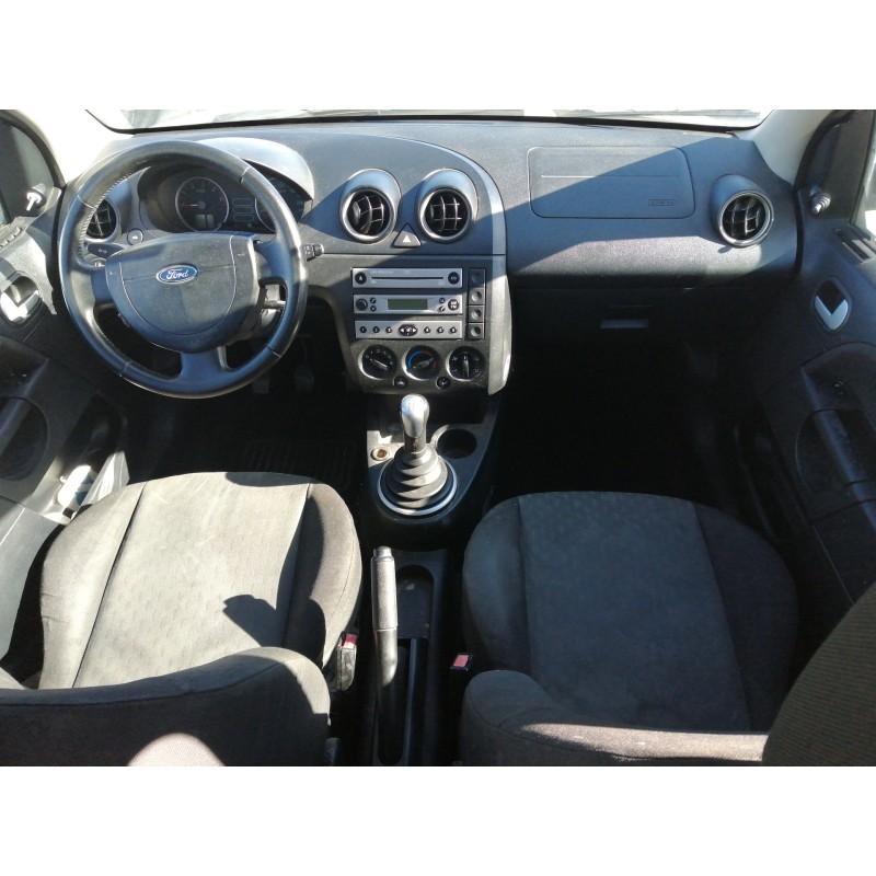 FORD FIESTA (CBK) 2004