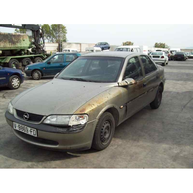 OPEL VECTRA B BERLINA