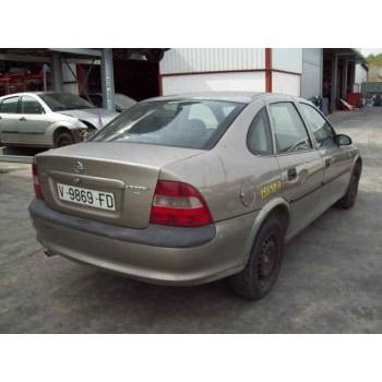 opel vectra b berlina del año 1995
