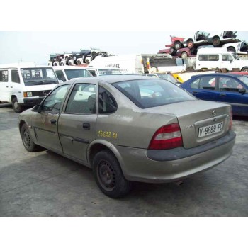 opel vectra b berlina del año 1995