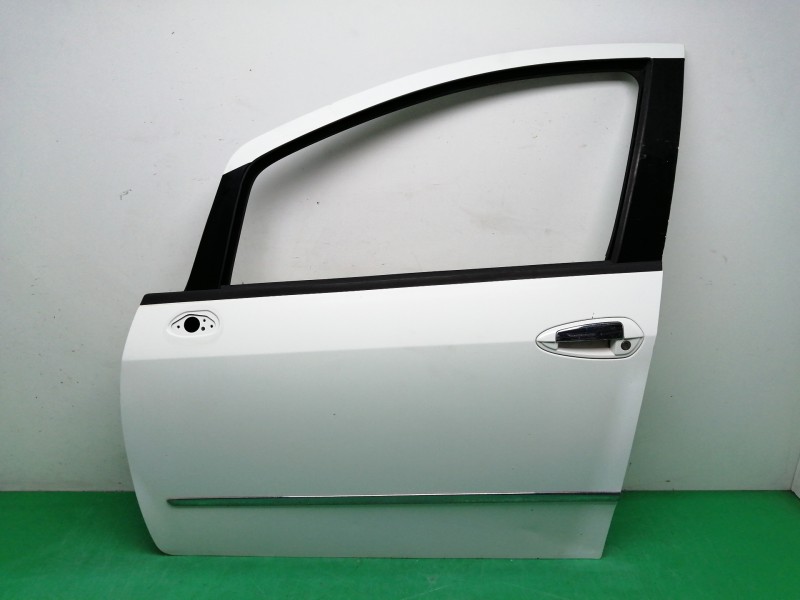 Recambio de puerta delantera izquierda para fiat linea (110) 1.6 jtdm 16v cat referencia OEM IAM 51969862  