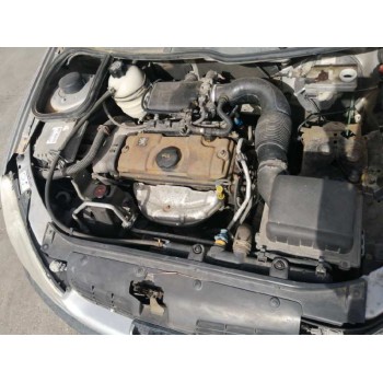 peugeot 206 berlina del año 2000