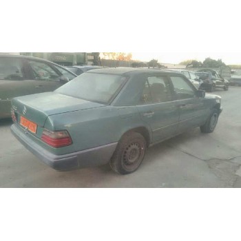 mercedes-benz clase e (w124) berlina del año 1985