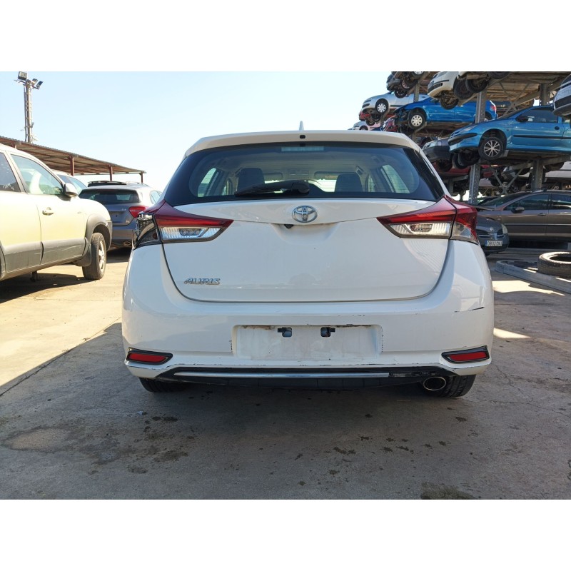 TOYOTA AURIS (_E18_)