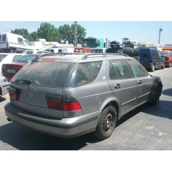 saab 9-5 station wagon del año 2001