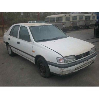 nissan sunny berlina (n14) del año 1990