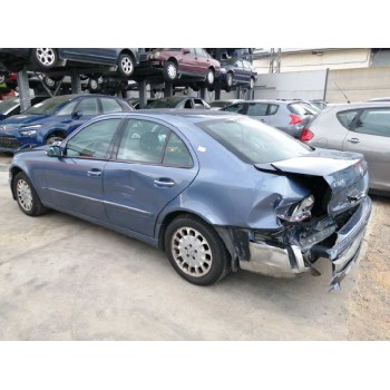 mercedes-benz clase e (w211) berlina del año 2002