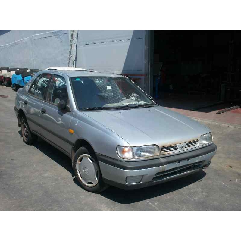 nissan sunny berlina (n14) del año 1995