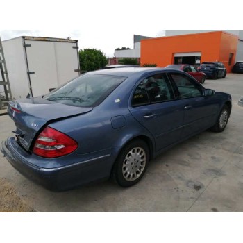 mercedes-benz clase e (w211) berlina del año 2002