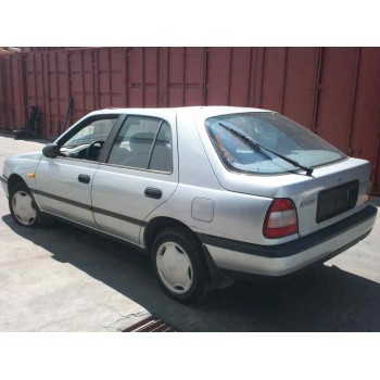 nissan sunny berlina (n14) del año 1995