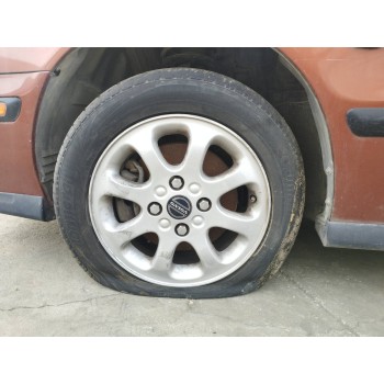 volvo s40 berlina del año 2000