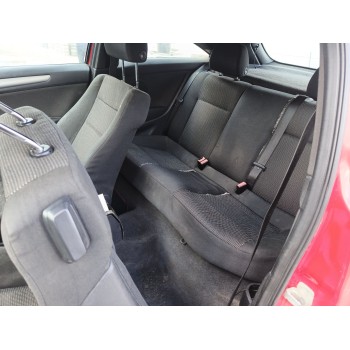 opel astra h gtc (a04) del año 2007