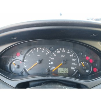 ford focus berlina (cak) del año 1999