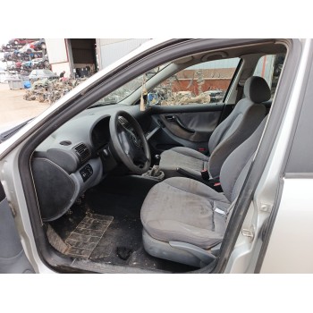 seat toledo ii (1m2) del año 2000