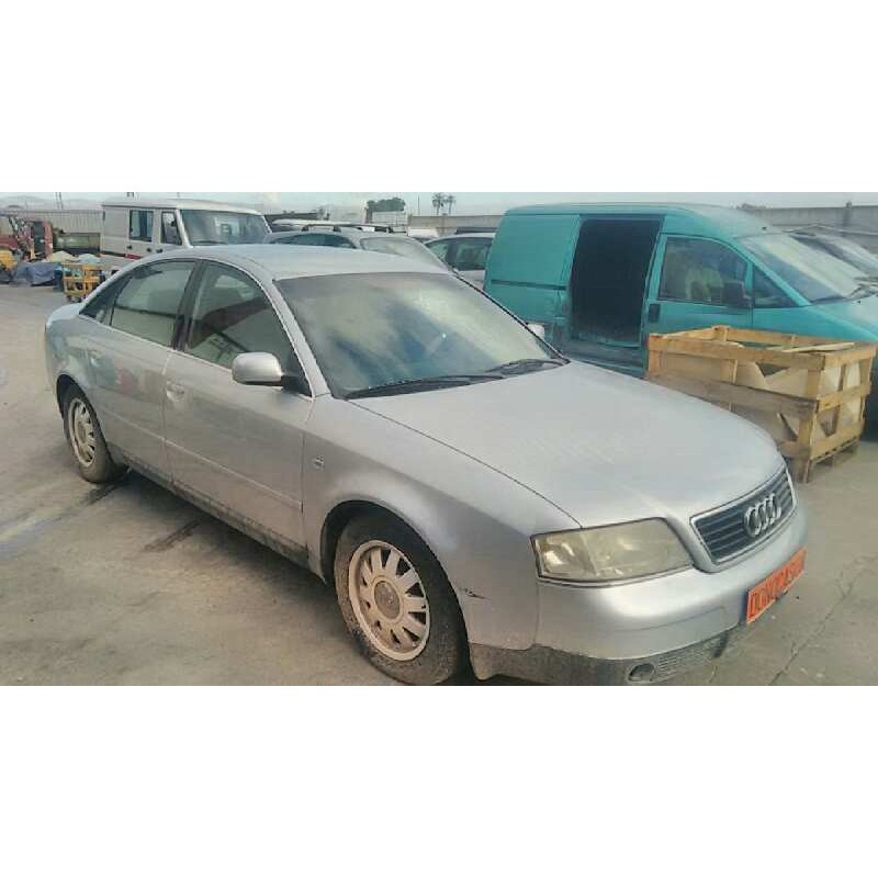 AUDI A6 BERLINA (4B2)