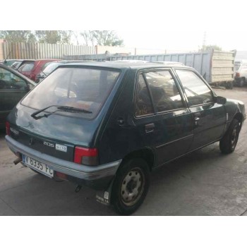 peugeot 205 berlina del año 1995