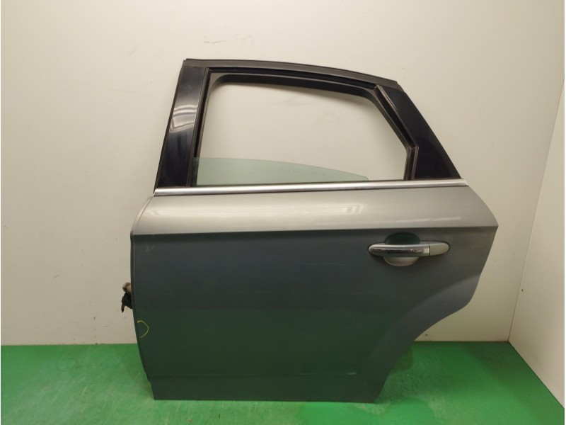 Recambio de puerta trasera izquierda para ford mondeo ber. (ca2) 2.0 cat referencia OEM IAM  OBSERVAR FOTOS 