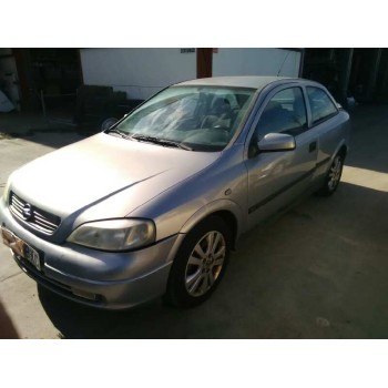 opel astra g berlina del año 2002