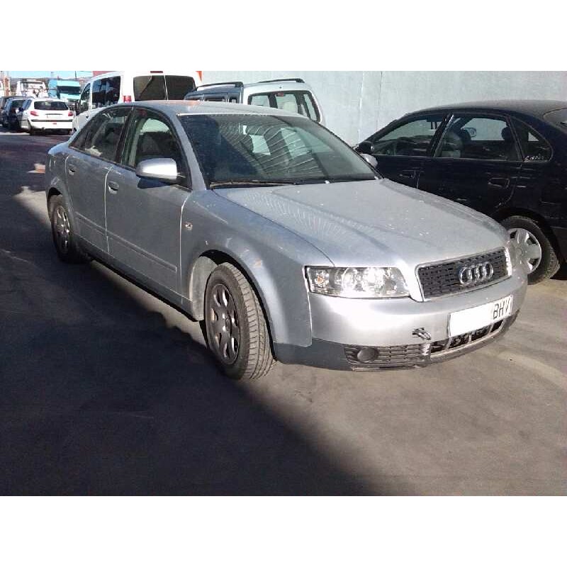 AUDI A4 BERLINA (8E)