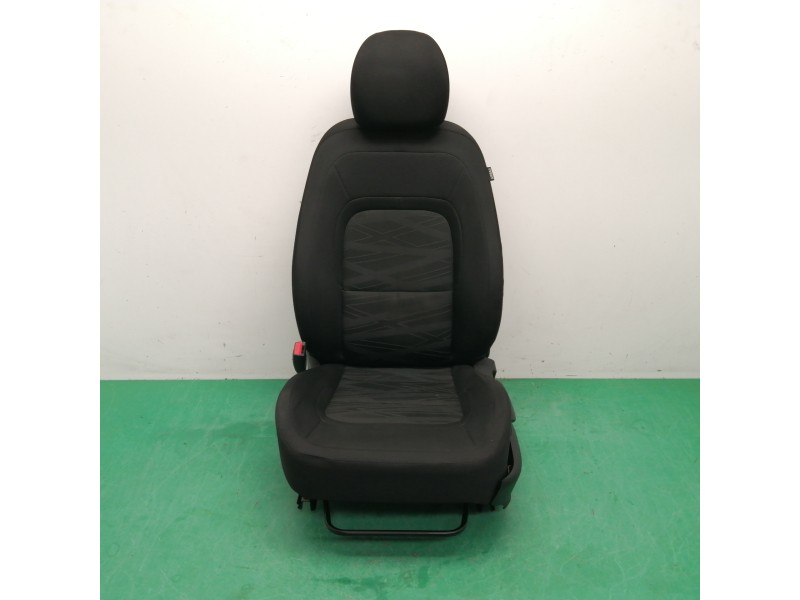 Recambio de asiento delantero izquierdo para kia cee´d 1.4 cat referencia OEM IAM  OBSERVAR FOTOS 