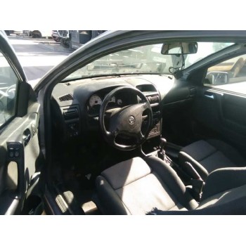 opel astra g berlina del año 2002