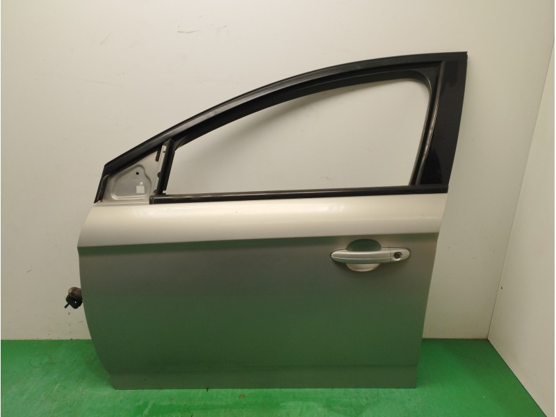 Recambio de puerta delantera izquierda para ford mondeo ber. (ca2) 1.8 tdci cat referencia OEM IAM   