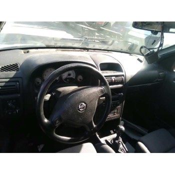 opel astra g berlina del año 2002