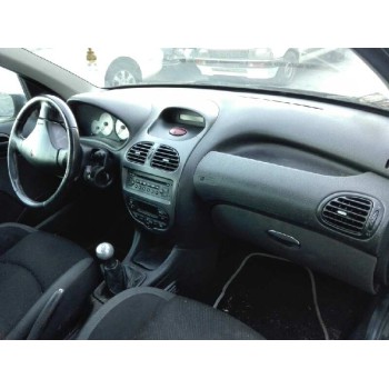 peugeot 206 berlina del año 2005