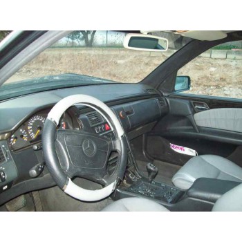 mercedes-benz clase e (w210) del año 1997