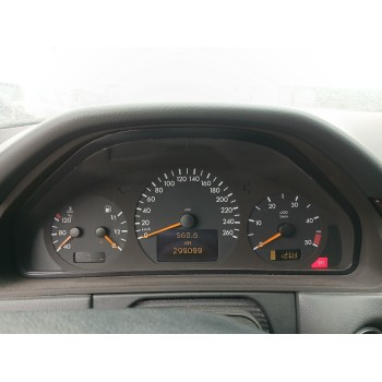 mercedes-benz clase e (w210) del año 2001