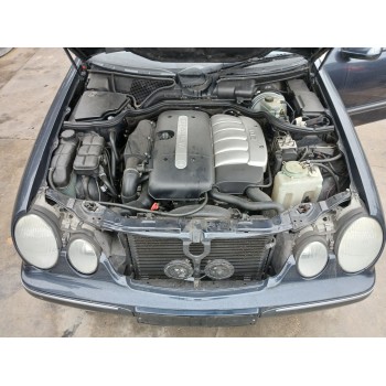 mercedes-benz clase e (w210) del año 2001