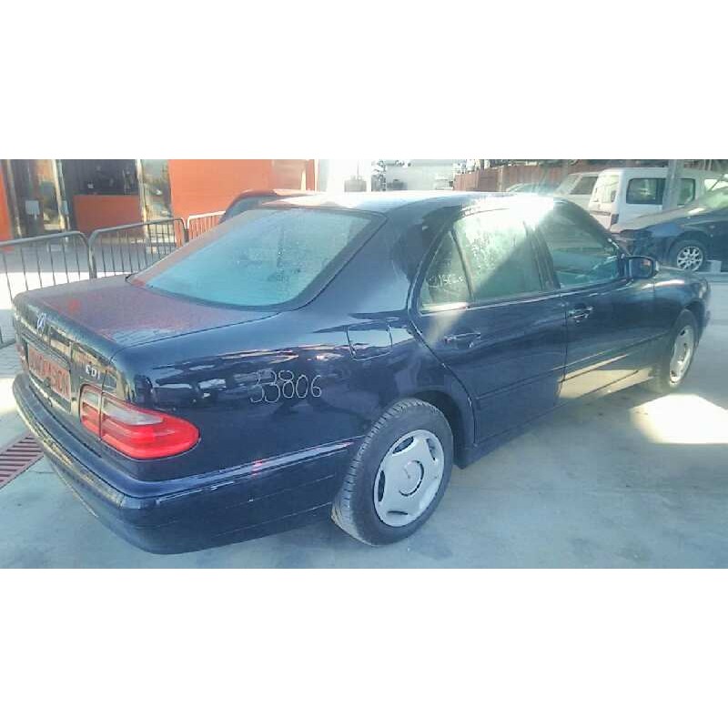 MERCEDES-BENZ CLASE E (W210) BERLINA DIESEL 2000