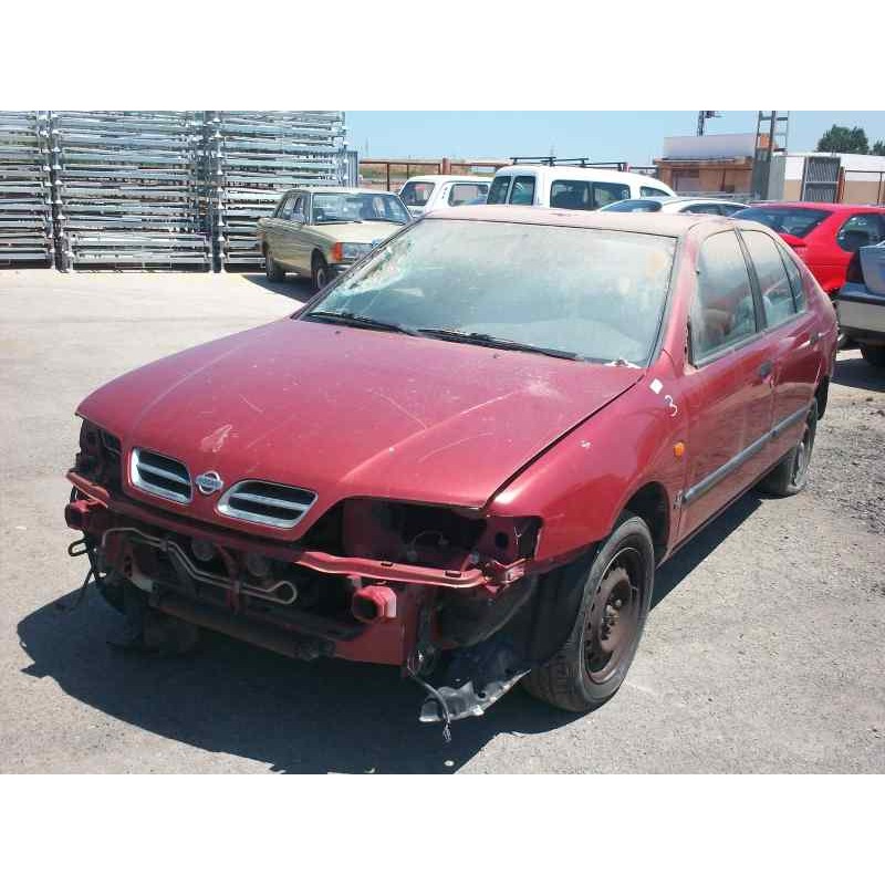 nissan primera berlina (p11) del año 1996